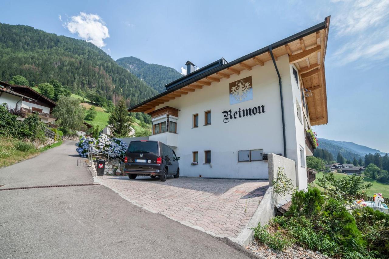 Haus Reimon Apt Reinhard San Leonardo in Passiria Eksteriør billede